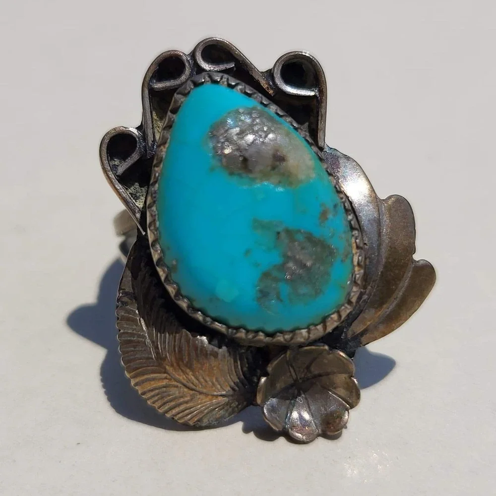 Vintage Genuine Turquoise Ring Size 7.75 Blue Leaf Flower Southwestern